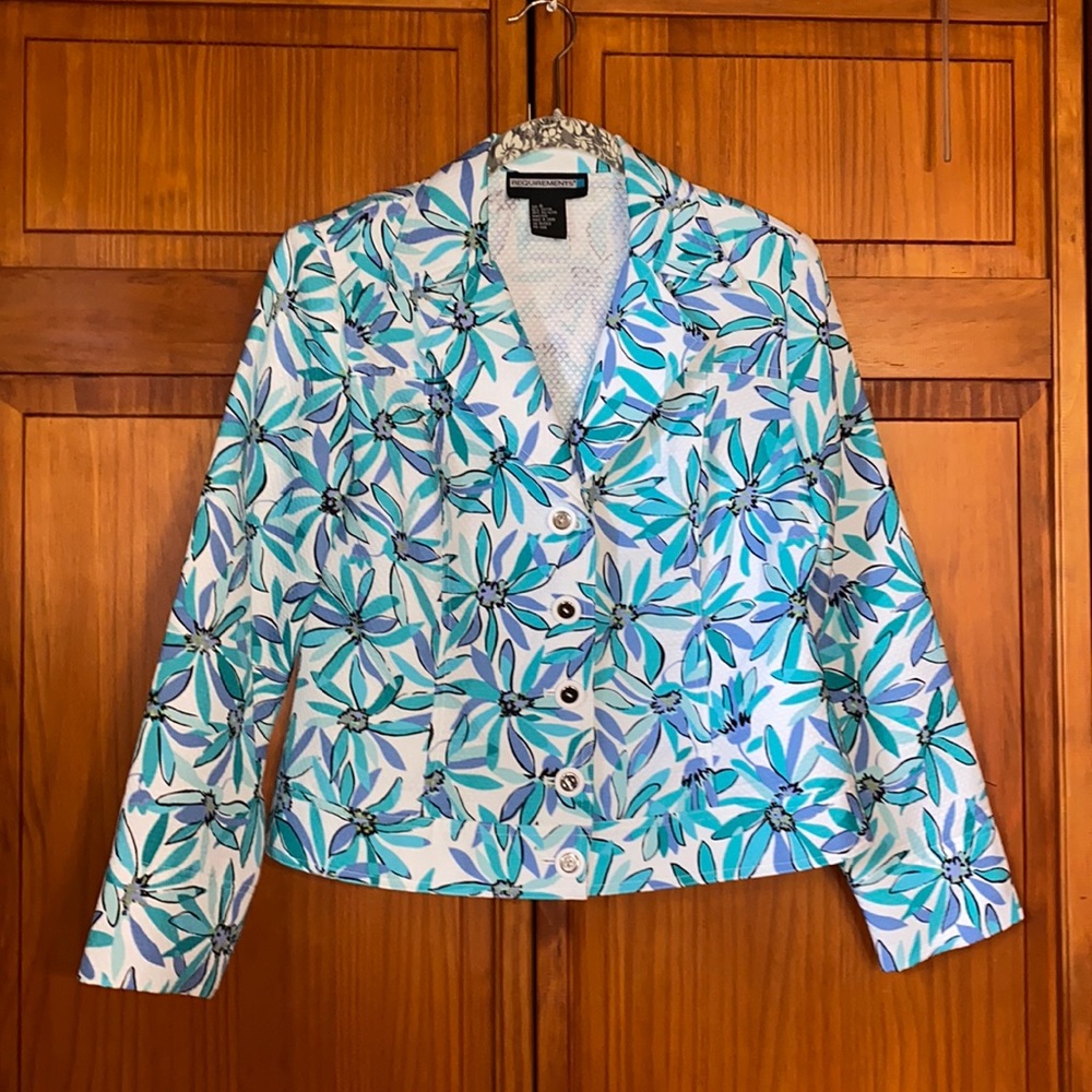 Women’s Requirements Lightweight Quilted Blazer Size 6